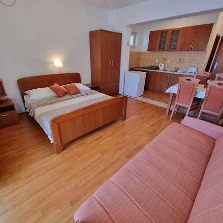 In 43205 Apartament